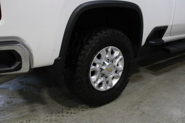 Used 2024 Chevrolet Silverado 2500 LTZ AWD/4WD image 26