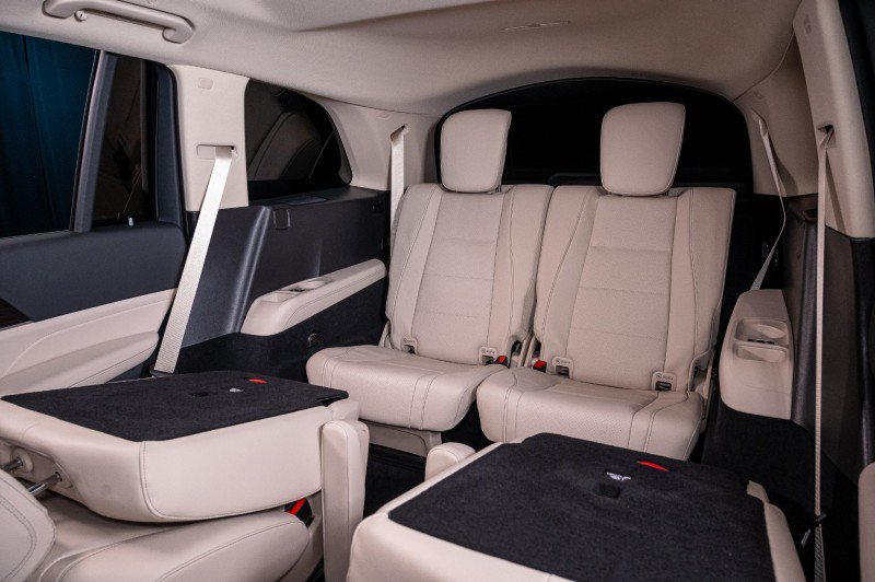 Certified 2026 Mercedes-Benz GLS 450 4MATIC image 17