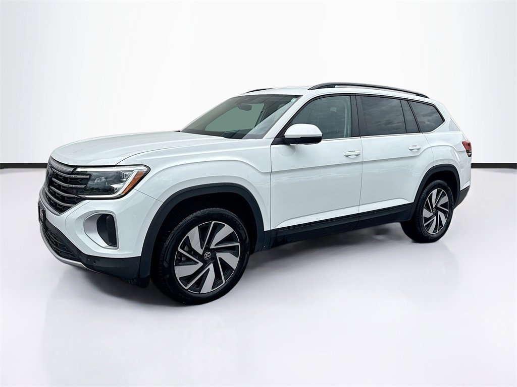 Certified 2025 Volkswagen Atlas SE image 1