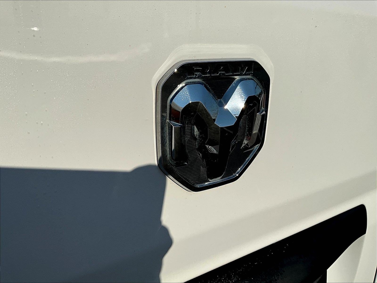 Used 2024 RAM ProMaster 2500 w/ Convenience Group FWD image 34
