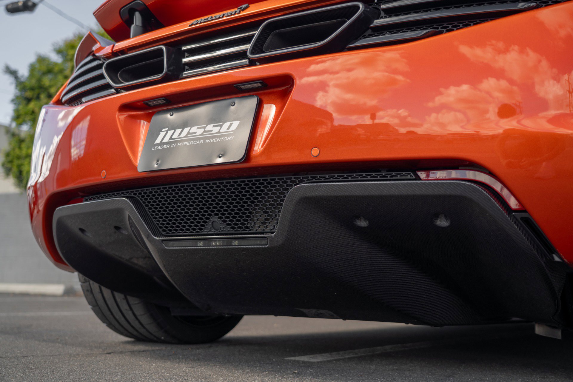 Used 2012 McLaren MP4-12C Coupe image 31