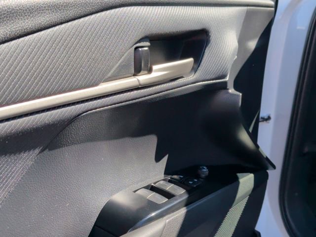 Used 2025 Toyota Camry SE w/ Convenience Package FWD image 11