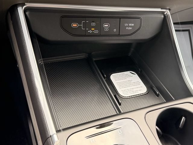 New 2026 Kia Carnival EX FWD image 21