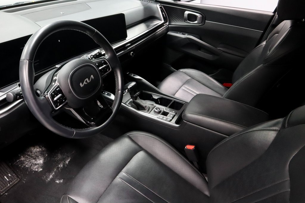 Used 2024 Kia Sorento S image 25