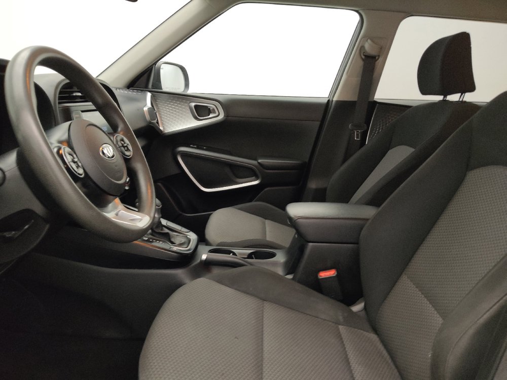 Used 2021 Kia Soul LX FWD image 17