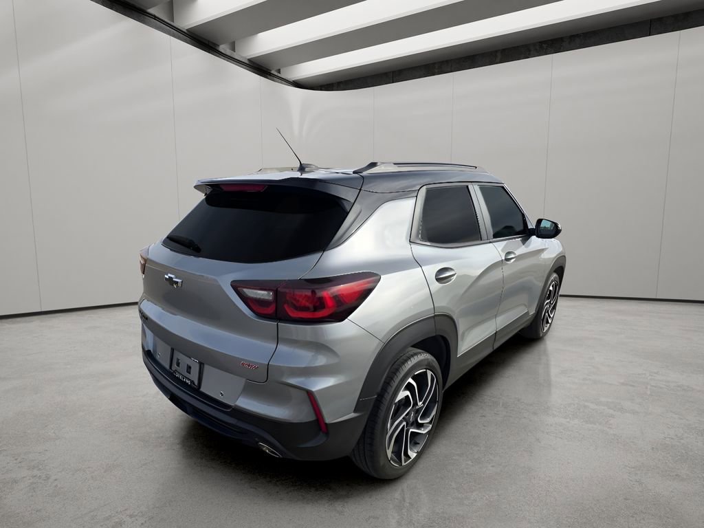 Used 2024 Chevrolet TrailBlazer RS w/ Driver Confidence Package image 5