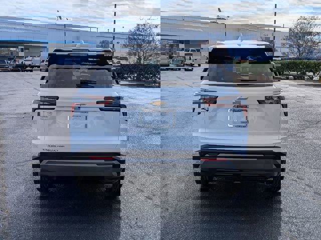 New 2026 Chevrolet Equinox LT w/ Convenience Package II image 4