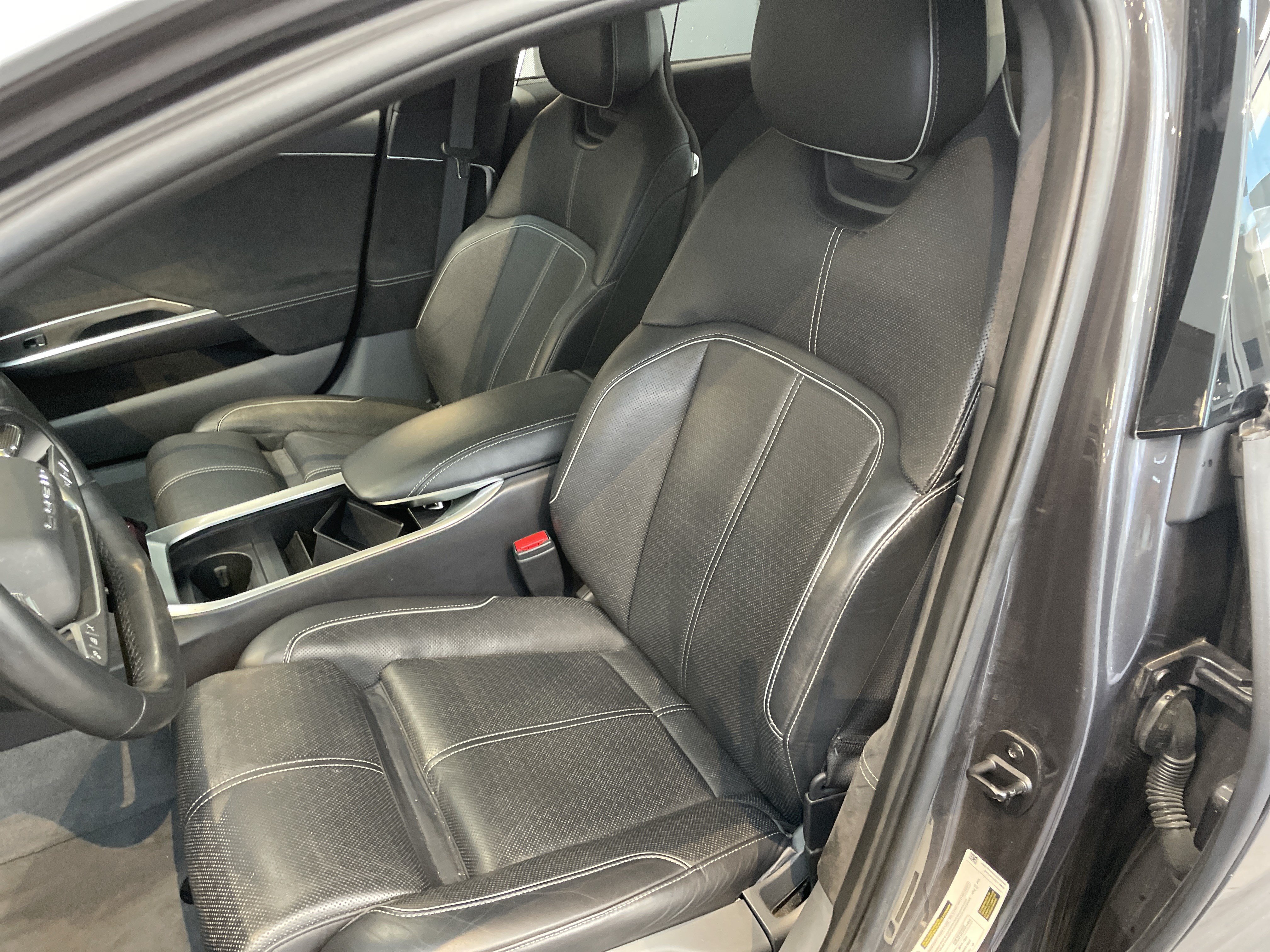 Used 2022 Lucid Air Grand Touring AWD/4WD image 18