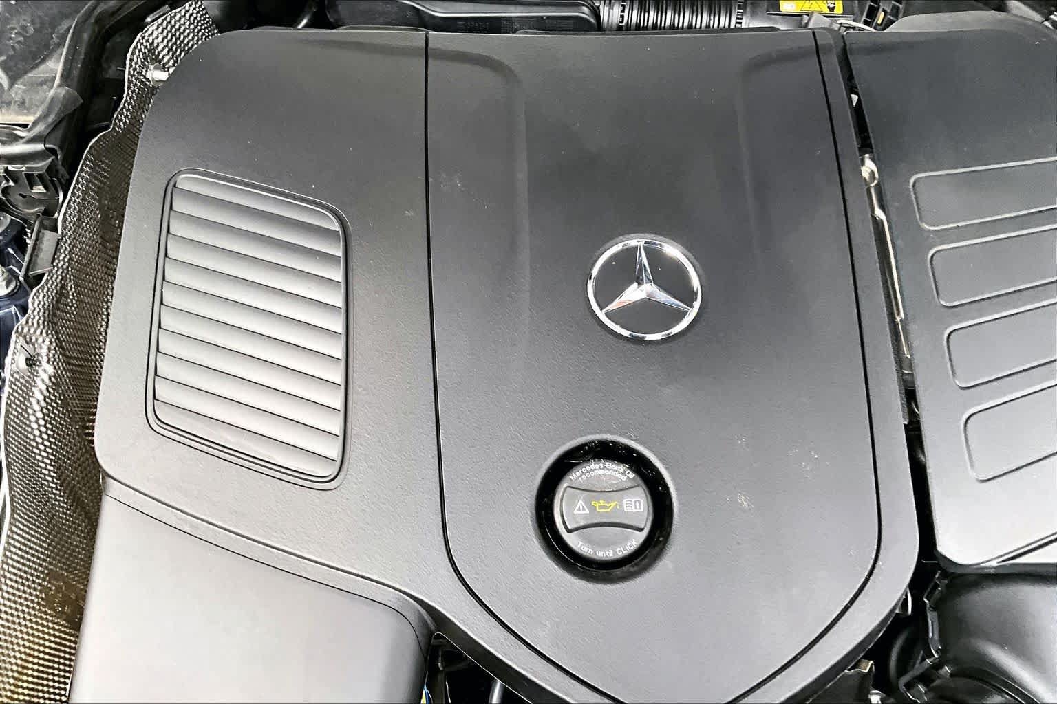 Certified 2025 Mercedes-Benz C 300 4MATIC Sedan image 33
