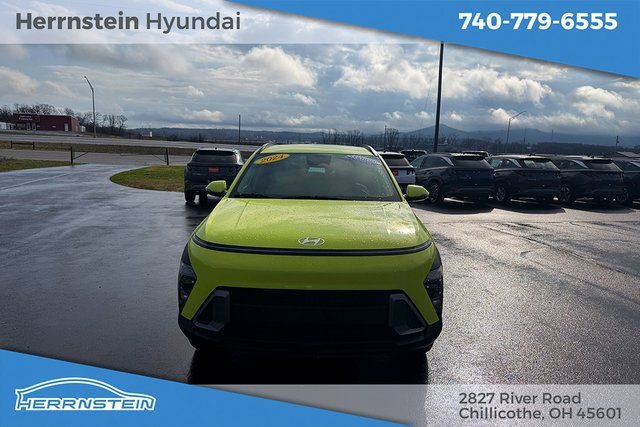 Certified 2024 Hyundai Kona SEL w/ Convenience Package image 2