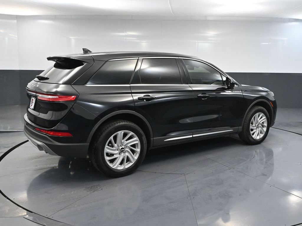 Used 2024 Lincoln Corsair Premiere image 5