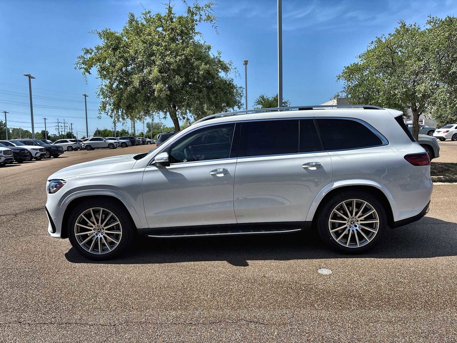 New 2026 Mercedes-Benz GLS 450 4MATIC image 5