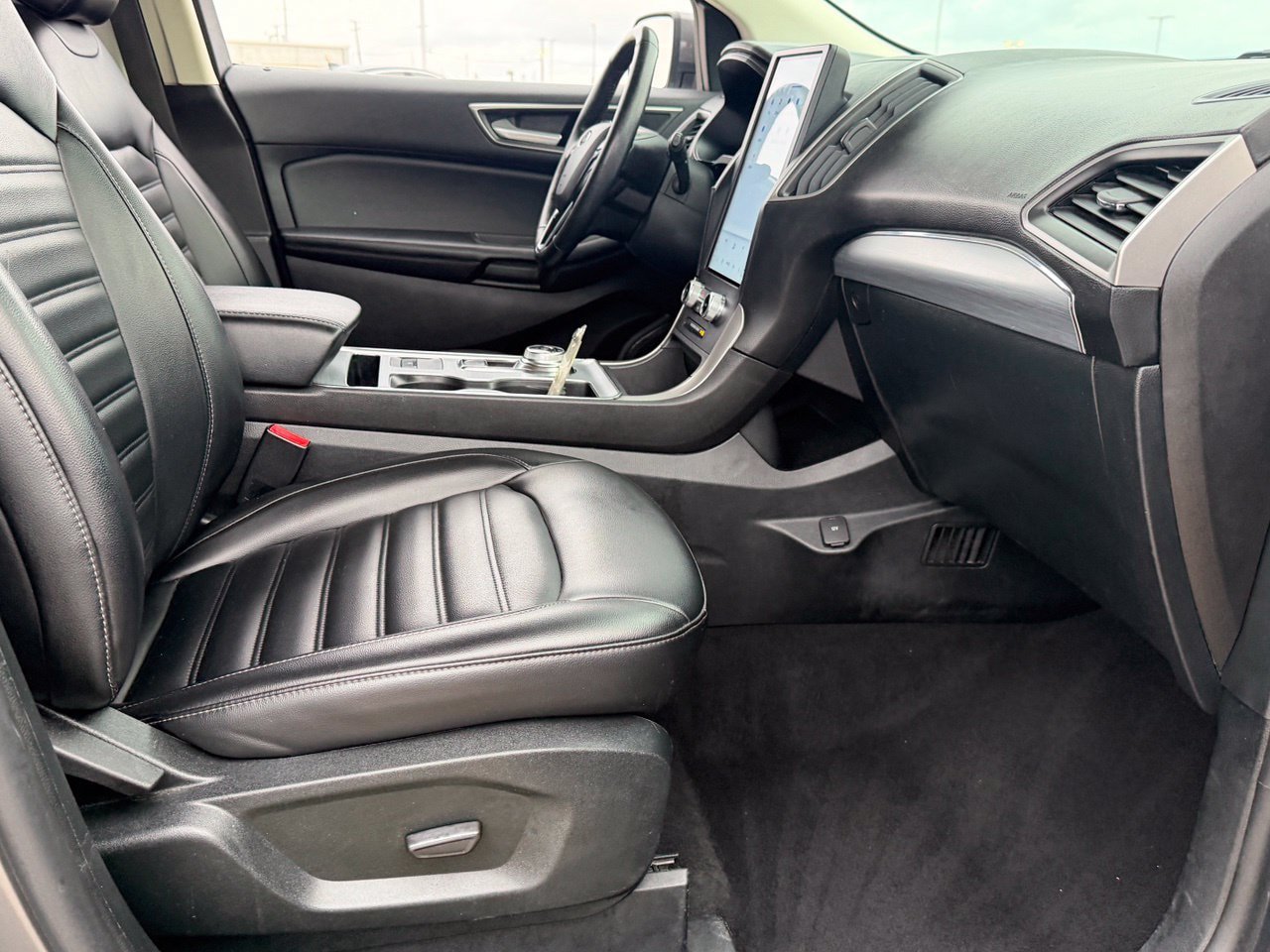 Used 2022 Ford Edge SEL AWD/4WD image 40