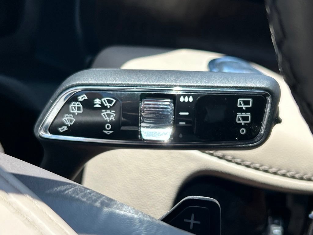 Used 2023 Lincoln Aviator Reserve w/ Equipment Group 201A AWD/4WD image 27