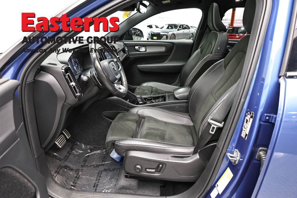 Used 2020 Volvo XC40 T5 R-Design AWD/4WD image 14