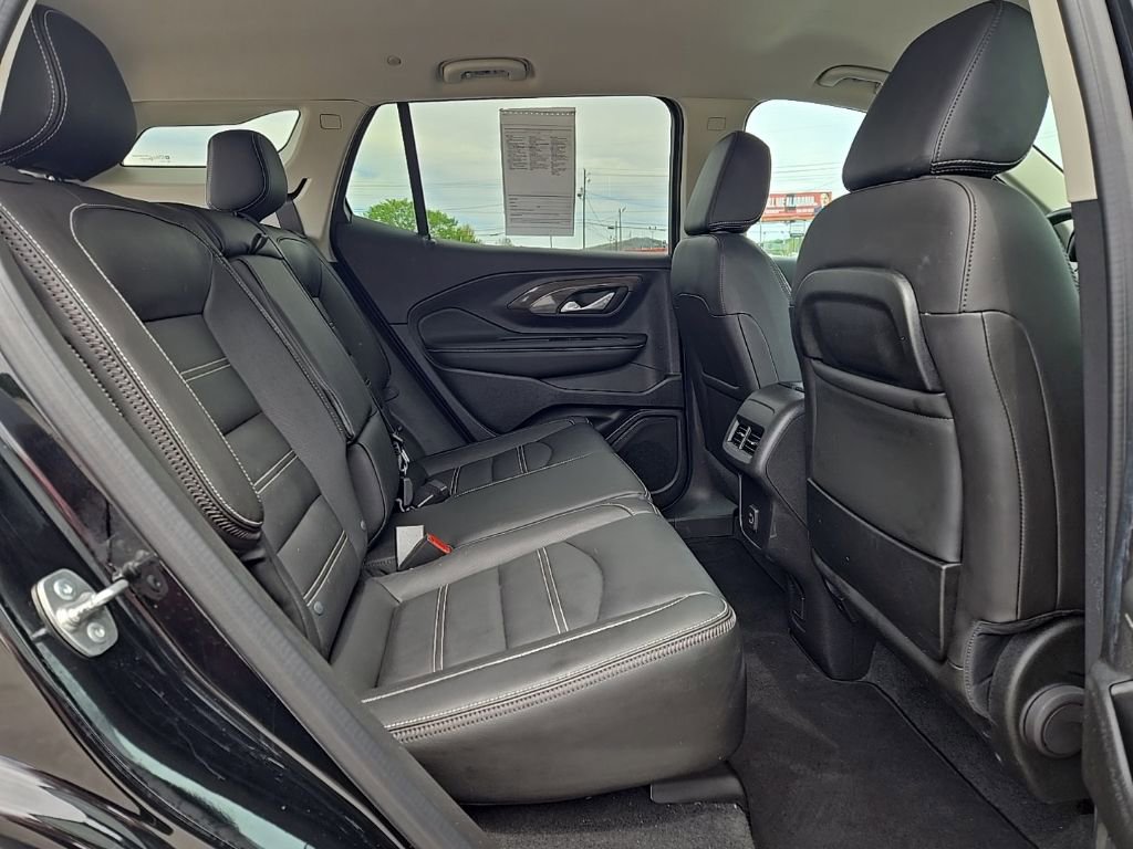 Used 2024 GMC Terrain Denali AWD/4WD image 18