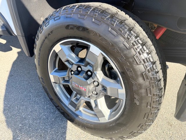 Used 2025 GMC Sierra 2500 SLT w/ SLT Premium Package image 9