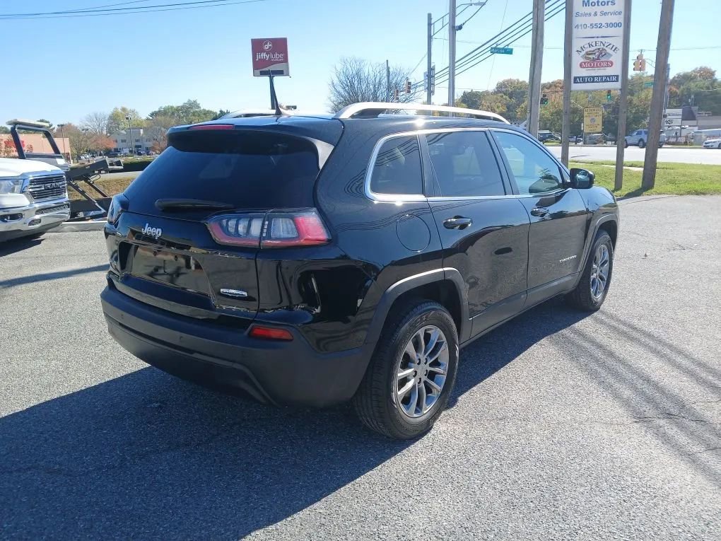 Used 2019 Jeep Cherokee Latitude Plus w/ Comfort/Convenience Group image 5