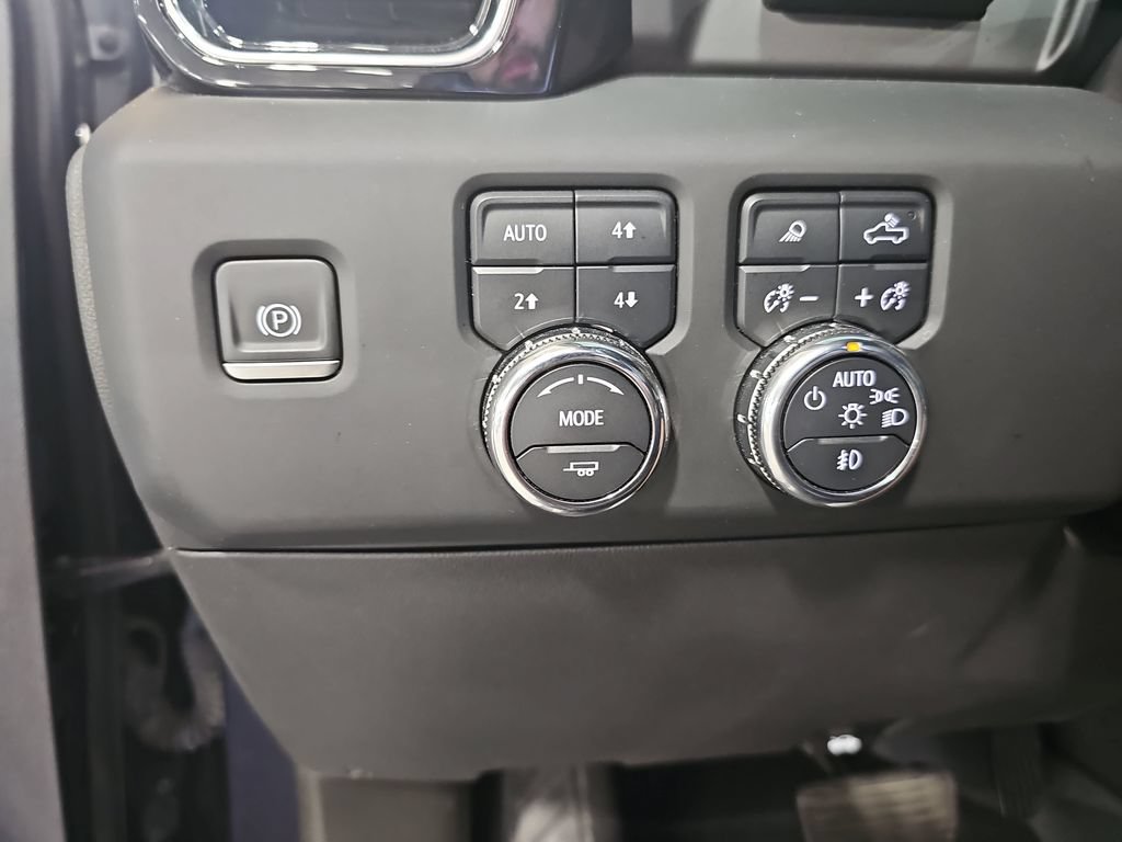 Used 2023 GMC Sierra 1500 Denali w/ Denali Reserve Package AWD/4WD image 26