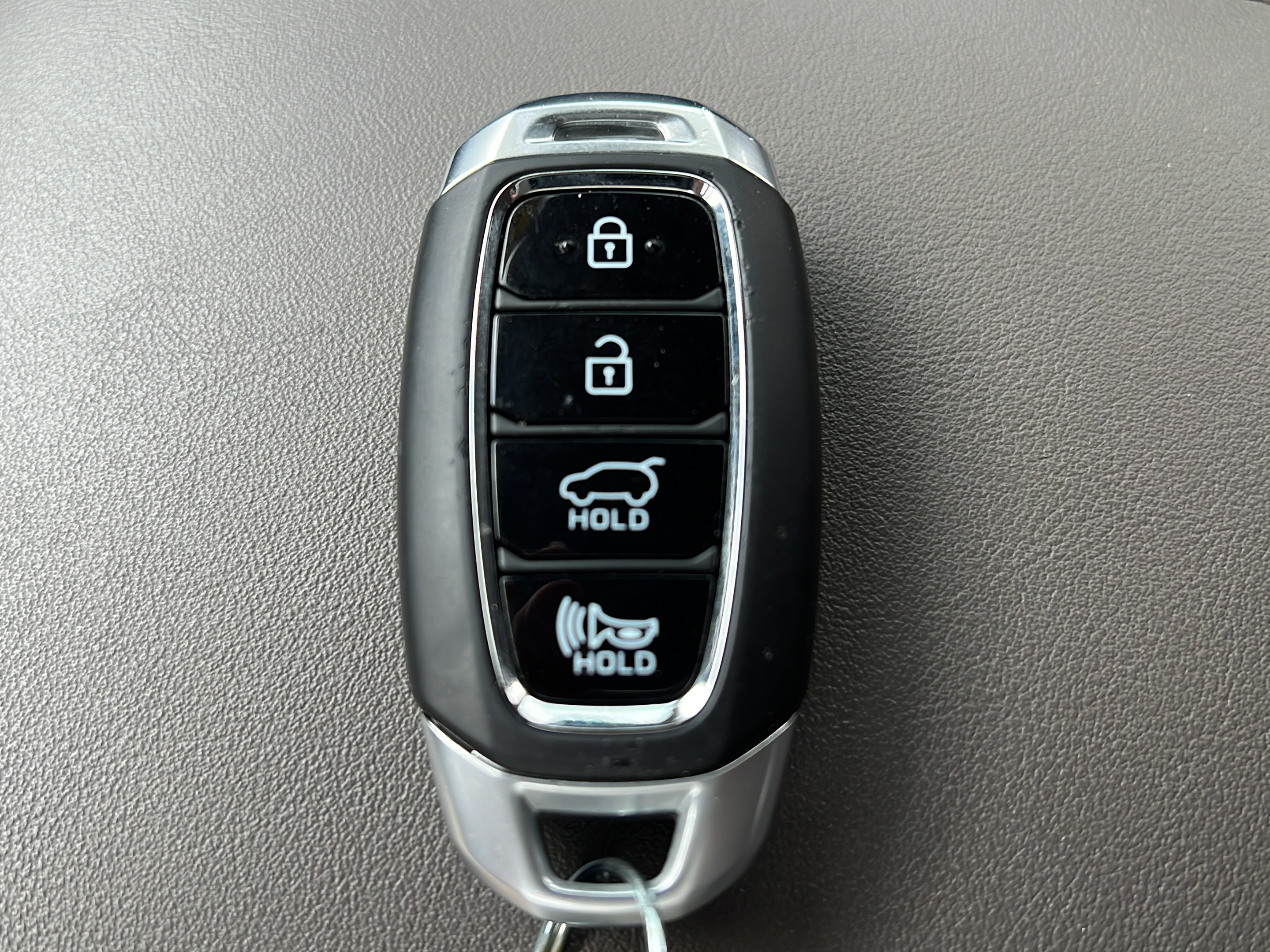 Used 2019 Hyundai Santa Fe SEL FWD image 24