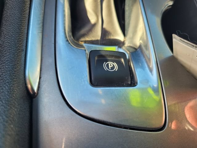 Used 2024 Chevrolet Malibu LT FWD image 26