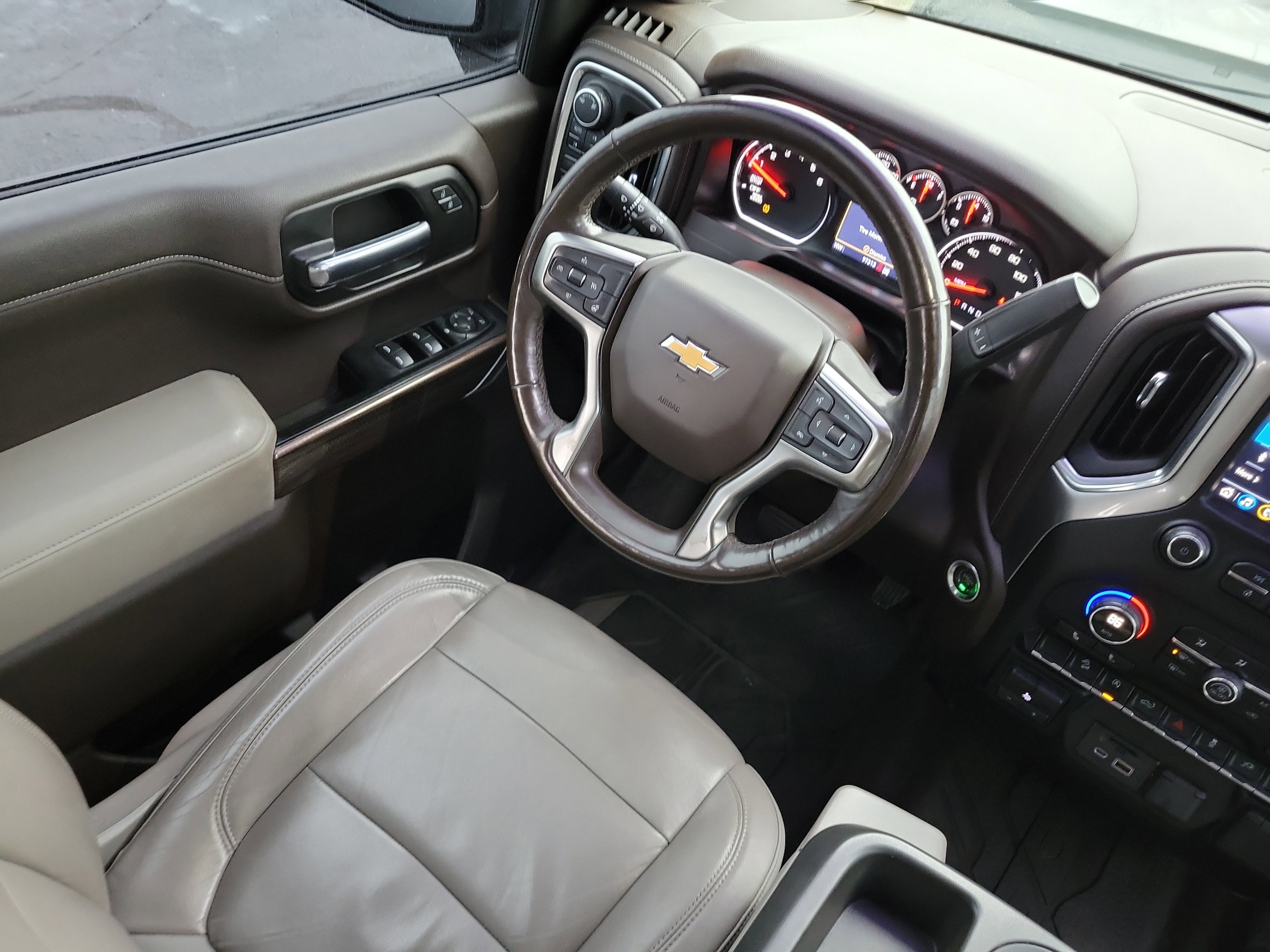 Used 2019 Chevrolet Silverado 1500 LT w/ All-Star Edition image 12