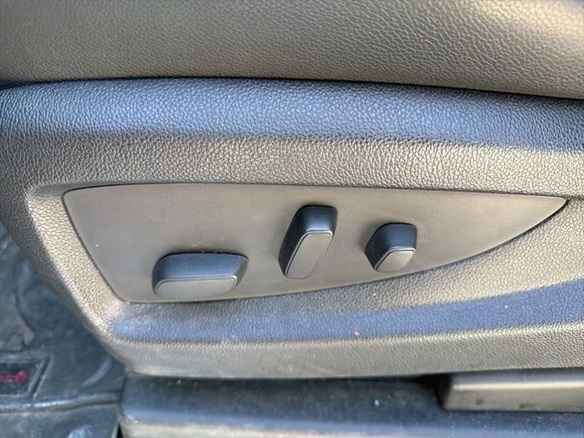 Used 2015 Chevrolet Tahoe LTZ AWD/4WD image 6