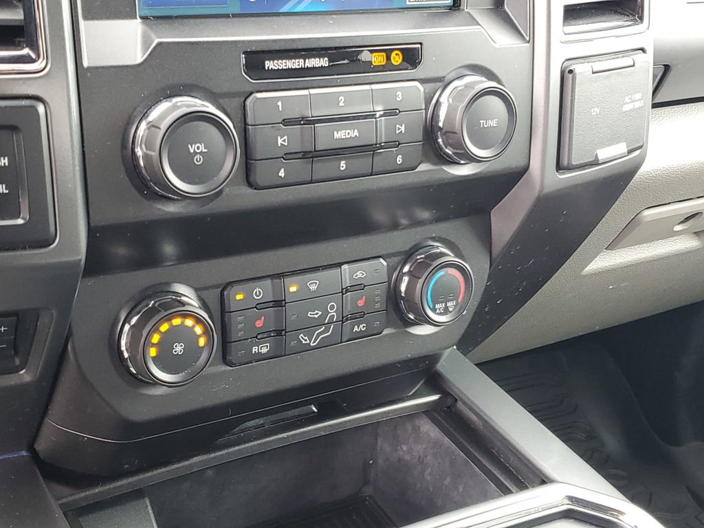 Used 2021 Ford F450 XLT w/ XLT Premium Package image 23