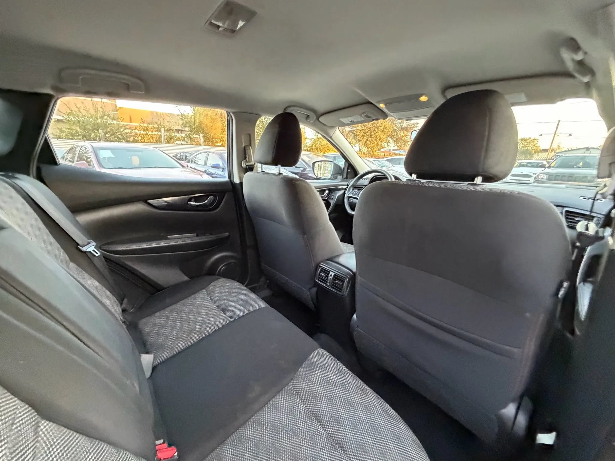 Used 2019 Nissan Rogue Sport SV FWD image 14