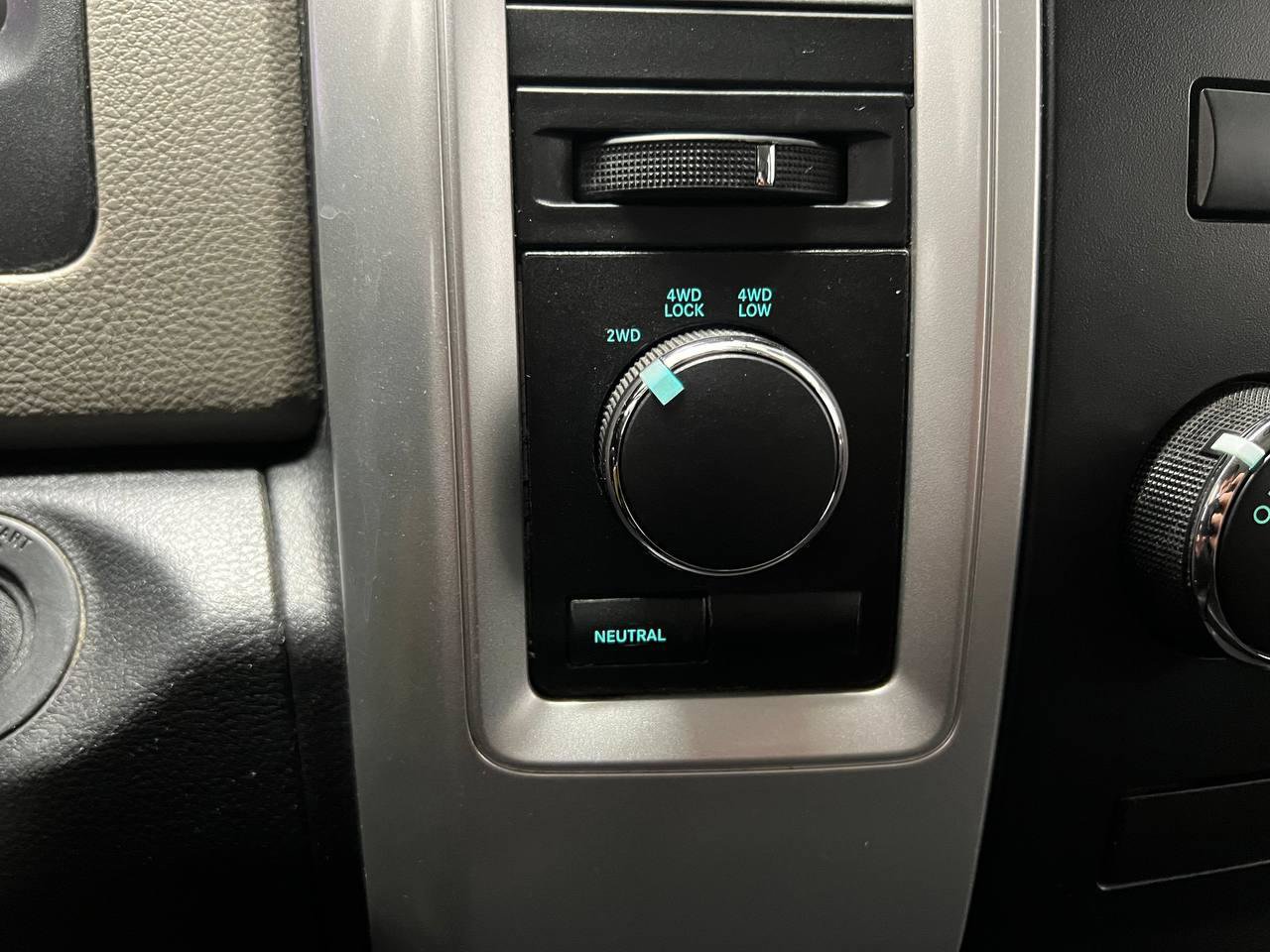 Used 2012 RAM 1500 Classic SLT AWD/4WD image 19