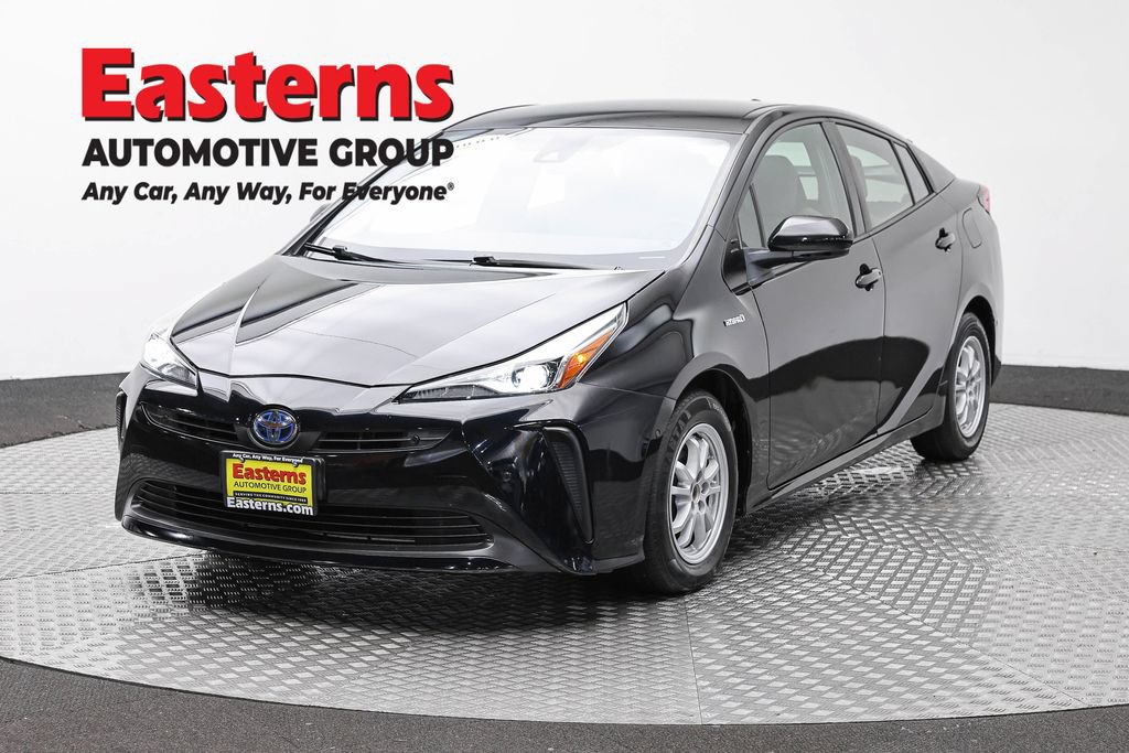 Used 2022 Toyota Prius LE FWD video 1