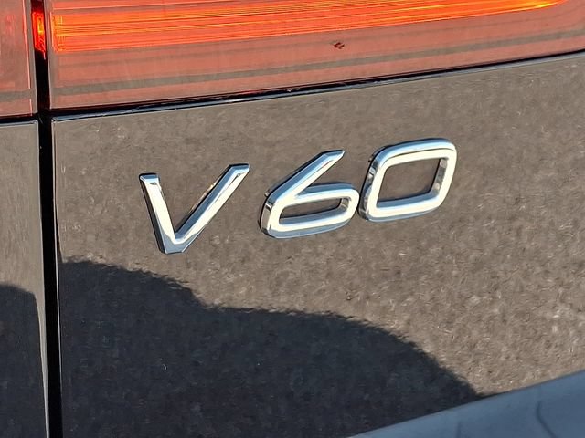 Certified 2024 Volvo V60 B5 Cross Country Ultimate w/ Protection Package Premier AWD/4WD image 31