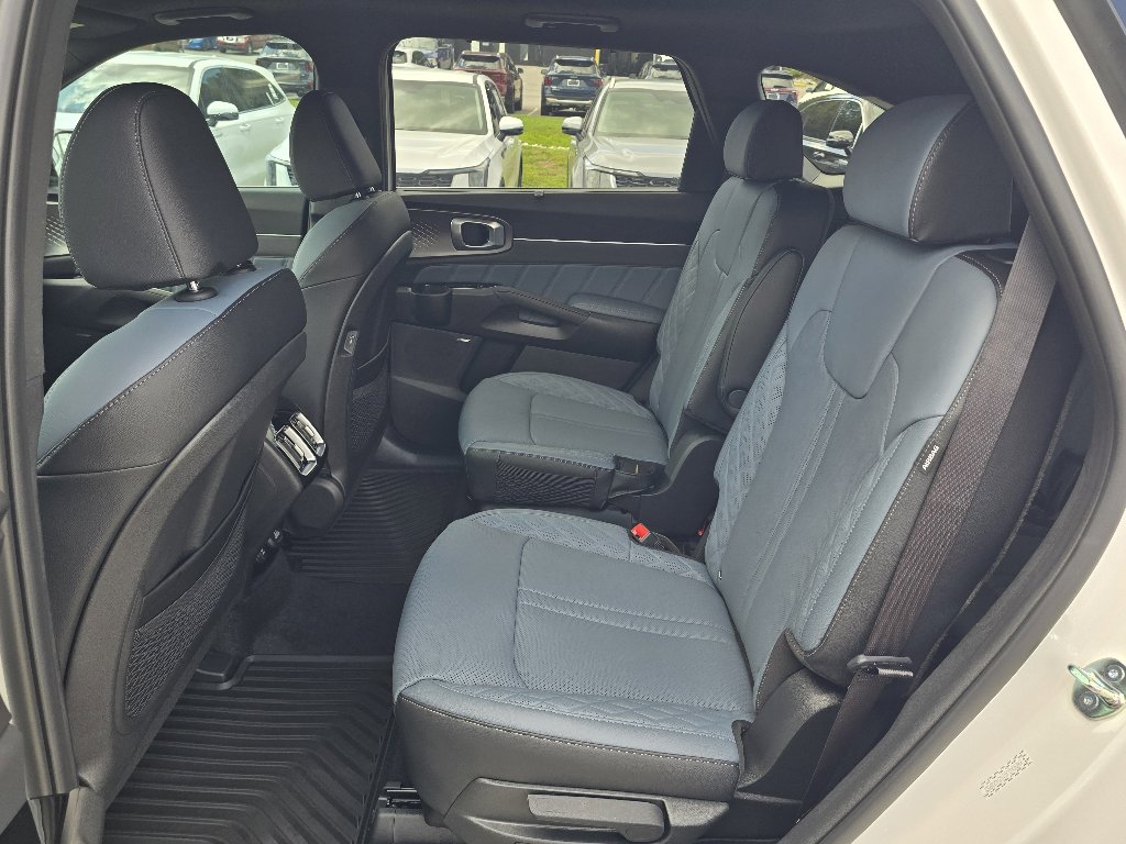 New 2025 Kia Sorento SX Prestige image 4