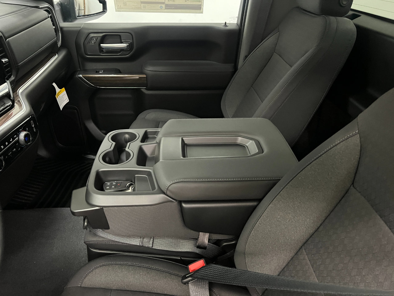 New 2026 Chevrolet Silverado 3500 LT w/ Convenience Package image 26