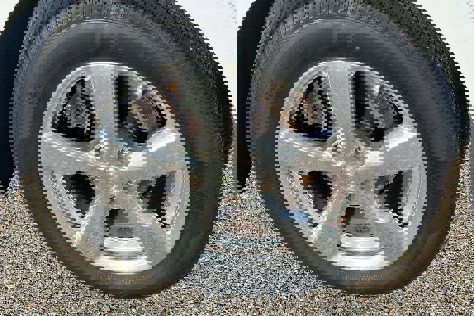 Used 2014 Chevrolet Volt Premium w/ Premium Trim Package FWD image 17