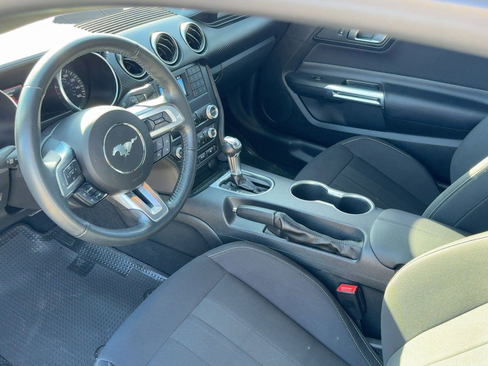 Used 2021 Ford Mustang Coupe image 4