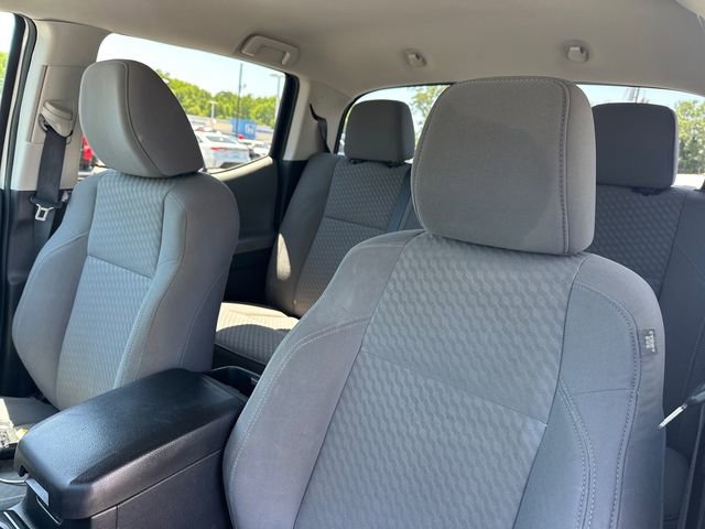 Used 2020 Toyota Tacoma SR AWD/4WD image 15