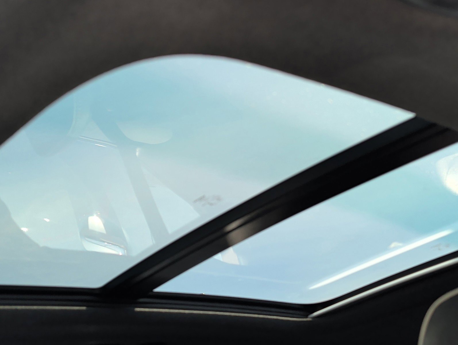 Used 2022 Volvo XC40 T5 R-Design image 52