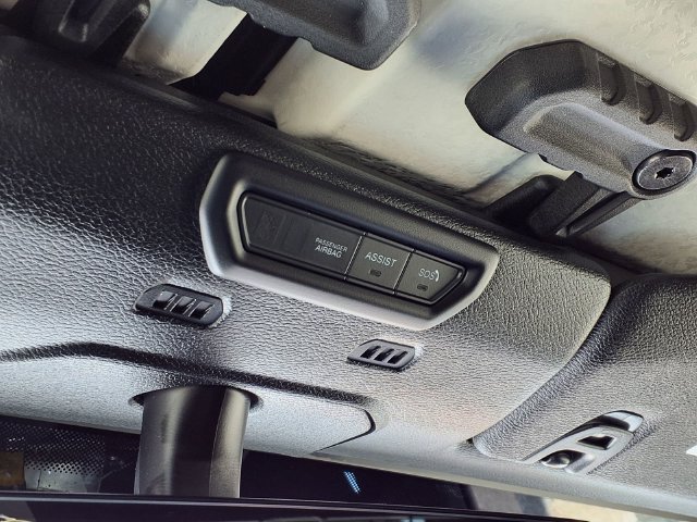 Used 2023 Jeep Wrangler Unlimited Rubicon w/ Cold Weather Group AWD/4WD image 14