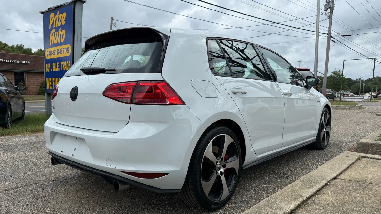 Used 2017 Volkswagen GTI Autobahn image 6
