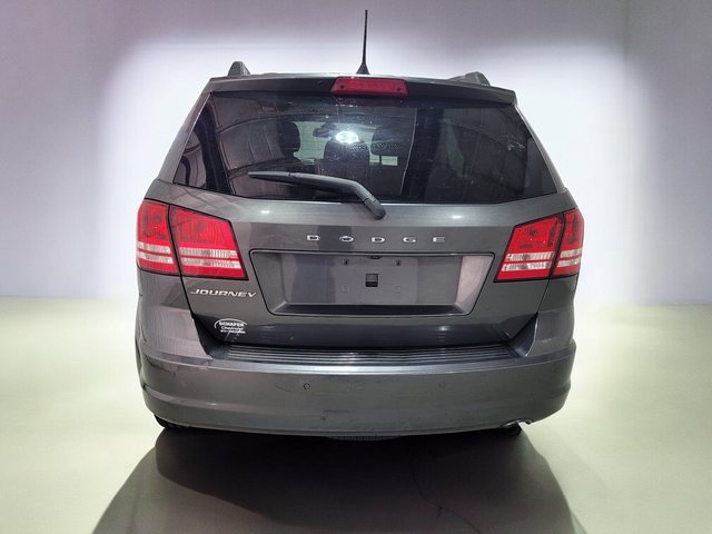 Used 2020 Dodge Journey SE w/ SE Popular Equipment Group image 19