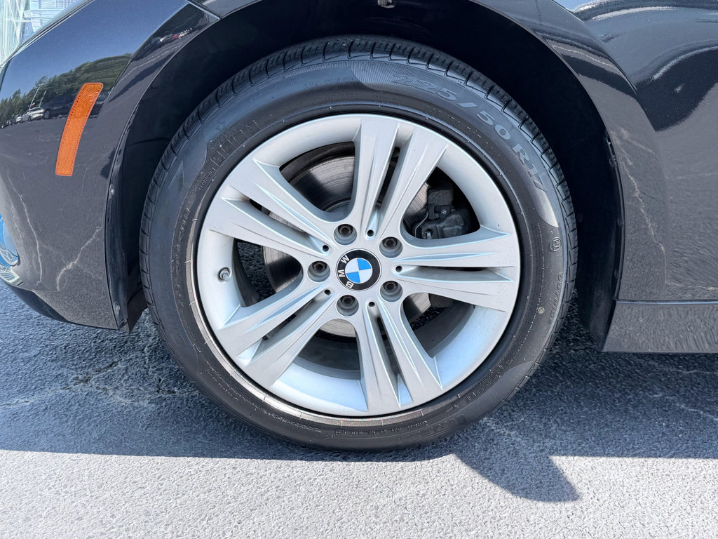 Used 2017 BMW 330i Sedan RWD image 34