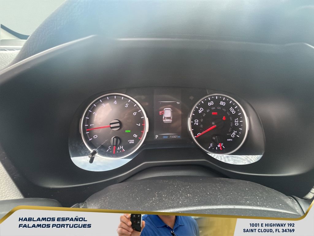 Used 2021 Toyota RAV4 XLE w/ Convenience Package image 17