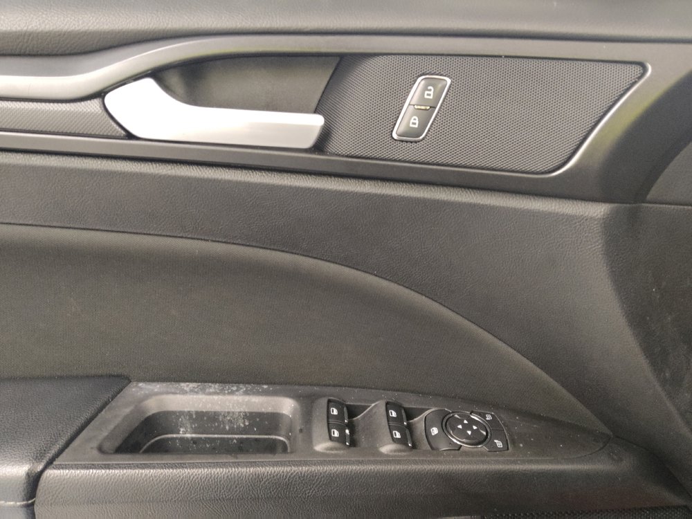Used 2018 Ford Fusion S w/ Equipment Group 101A FWD image 27
