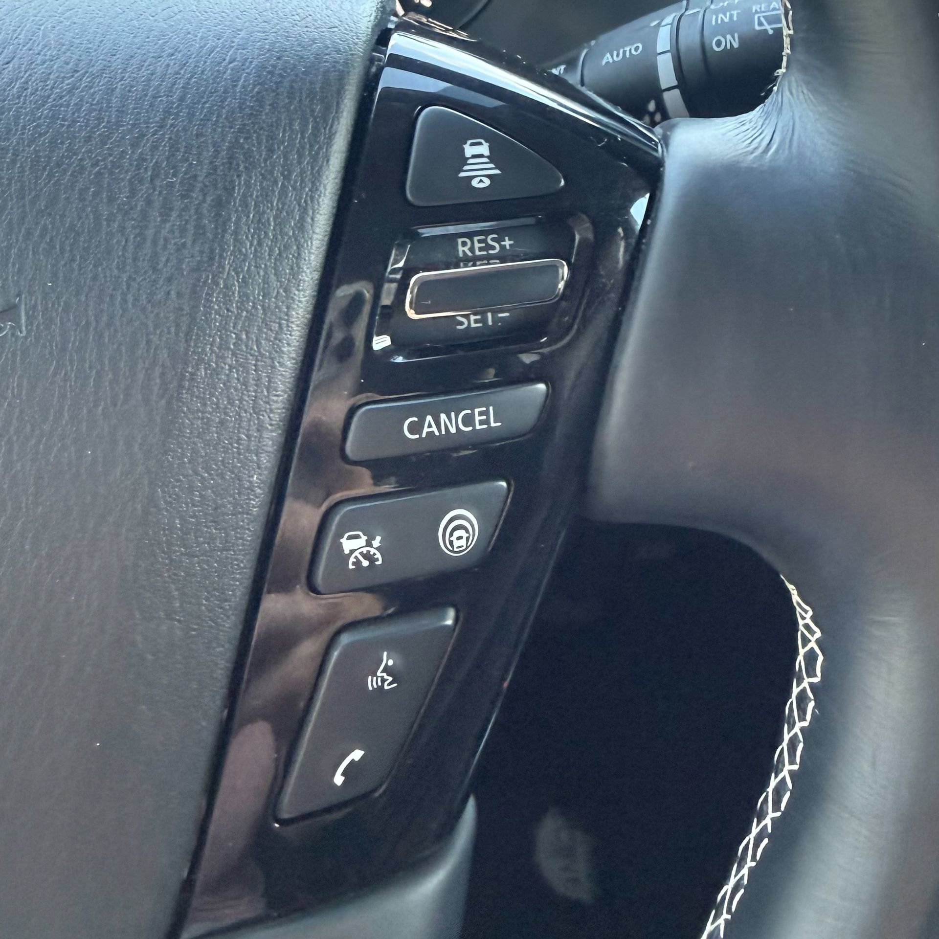 Used 2024 INFINITI QX80 Premium Select w/ Cargo Package image 30