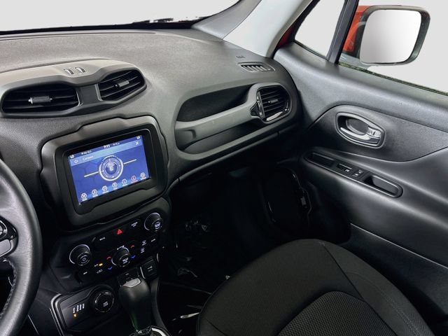 Used 2019 Jeep Renegade Altitude w/ Quick Order Package 2XM AWD/4WD image 24
