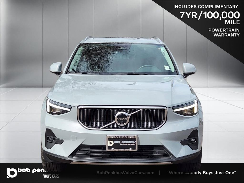 New 2025 Volvo XC40 B5 Plus w/ Protection Package Premier image 21
