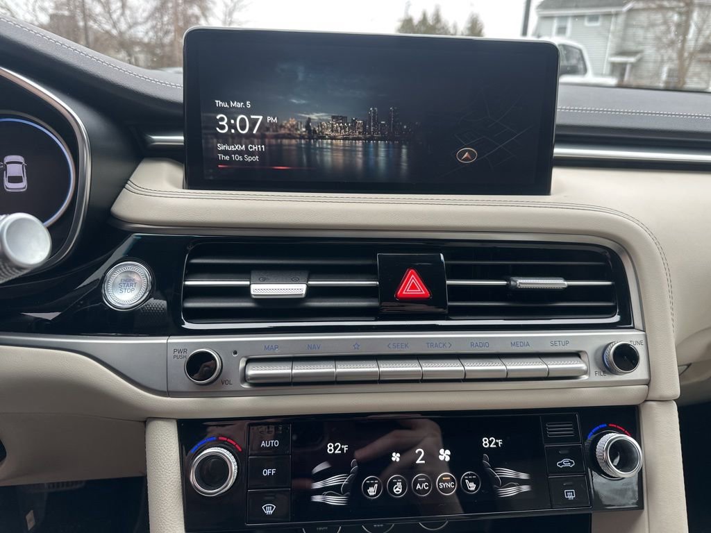 Used 2026 Genesis G70 2.5T image 17