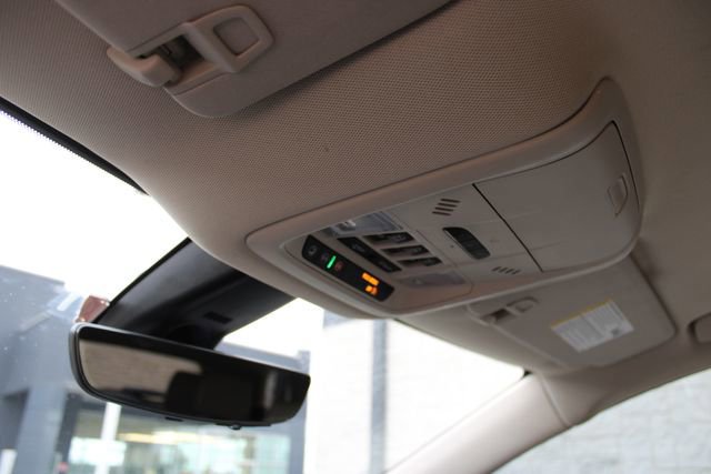 Certified 2024 Buick Enclave Avenir w/ Avenir Technology Package image 29