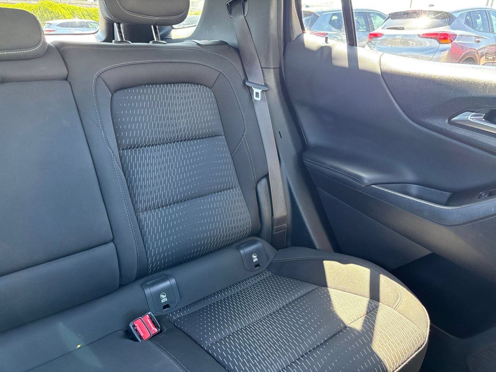 Used 2025 Chevrolet Equinox LT FWD image 37